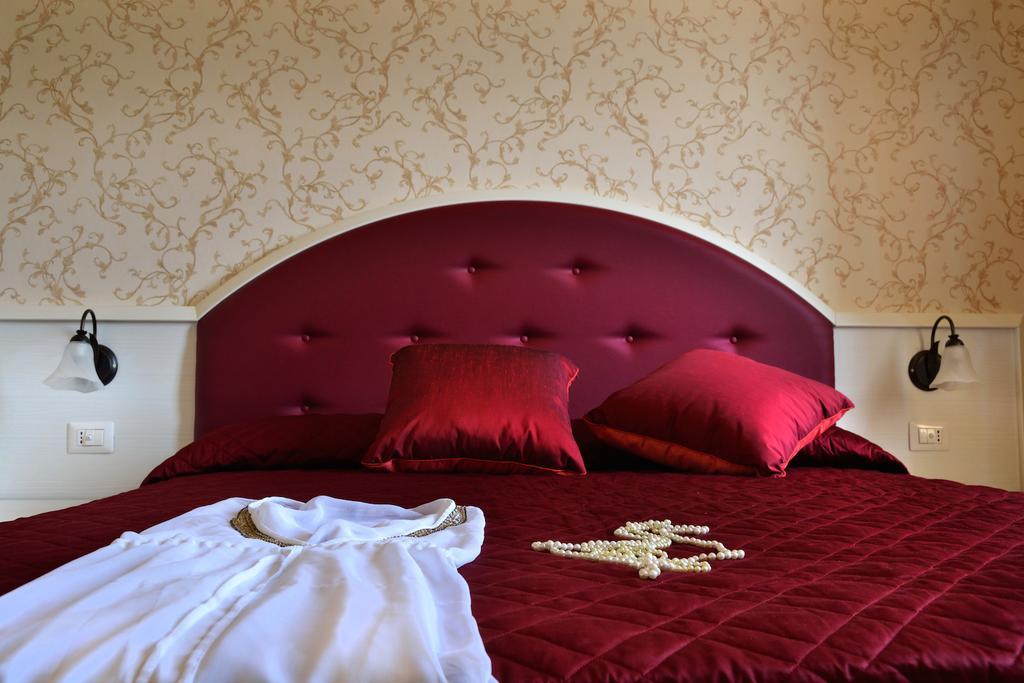 Boutique Hotel Casa Faccioli โบโลญญา ห้อง รูปภาพ